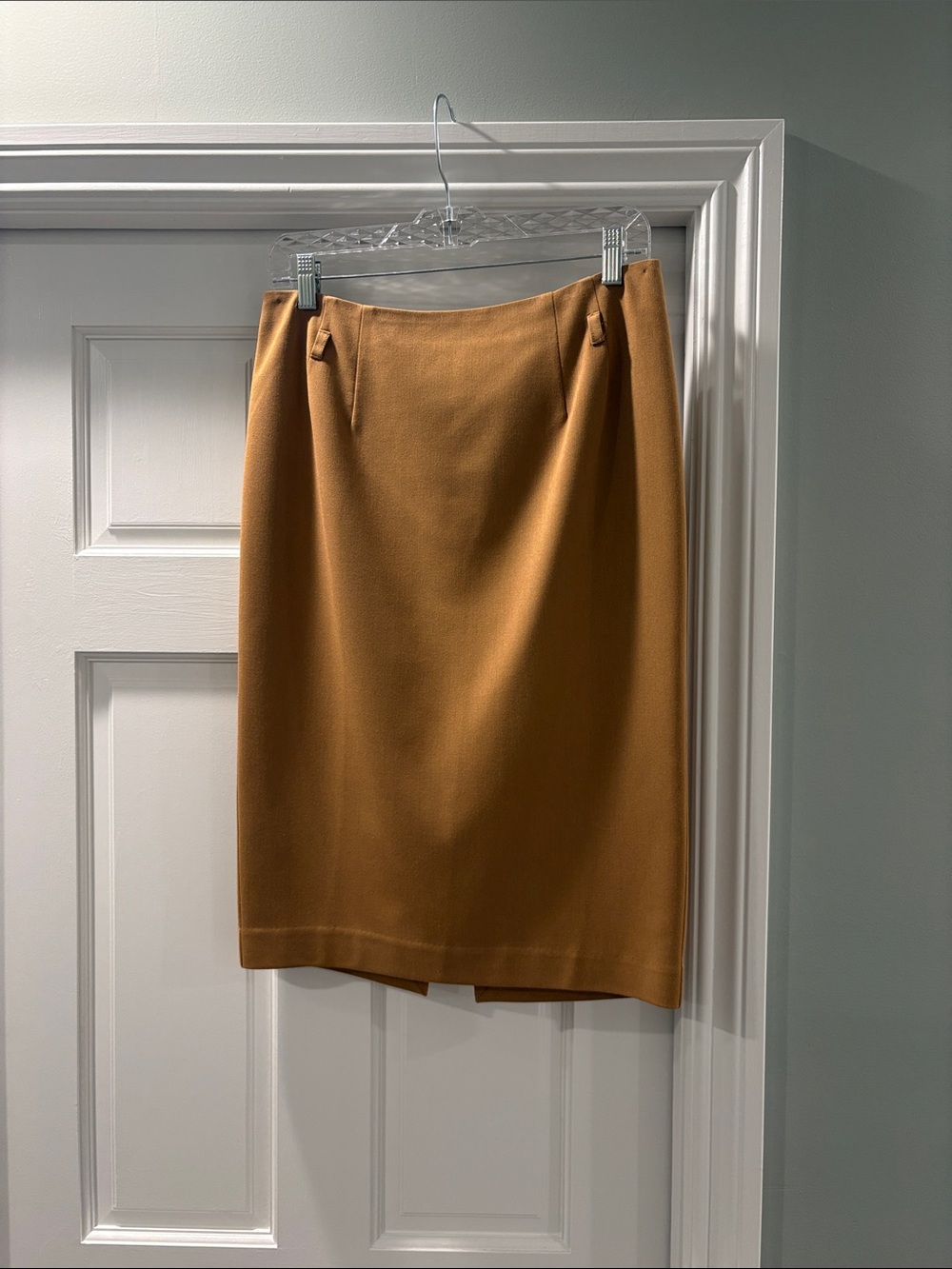 EXPRESS SZ 6 Classic Camel Pencil Skirt - Women's Tailored Skirt, Lined, Slit